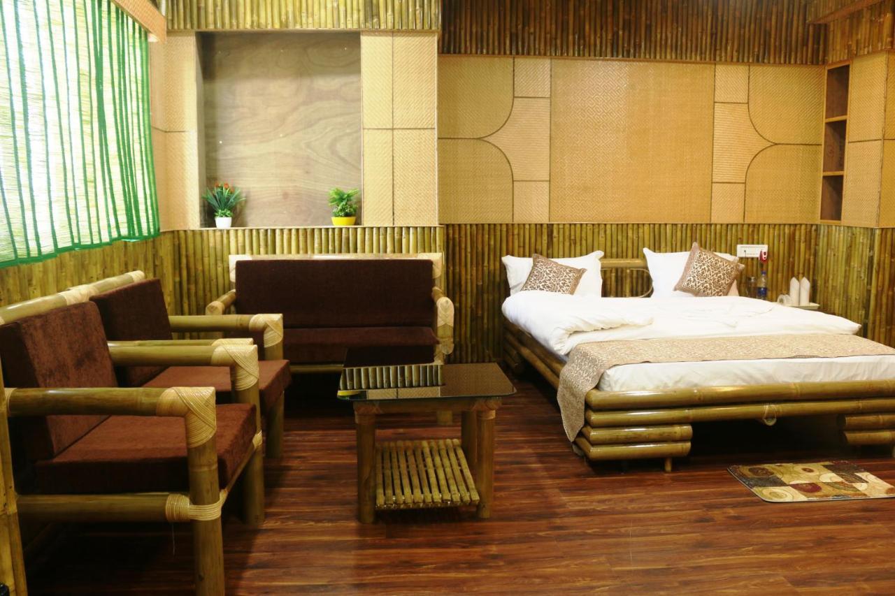 Hotel Himalaya Agartala Exterior photo