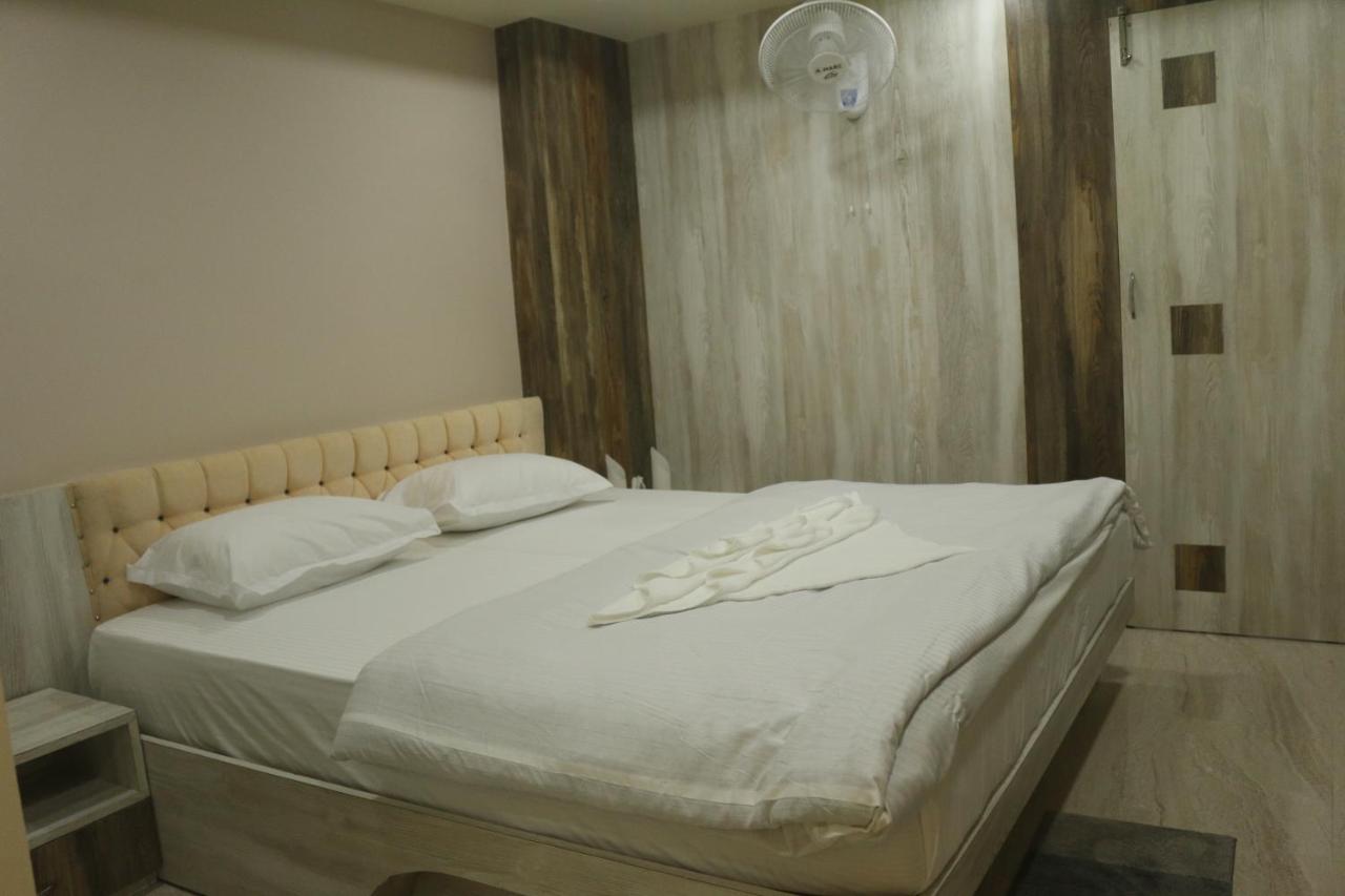 Hotel Himalaya Agartala Exterior photo